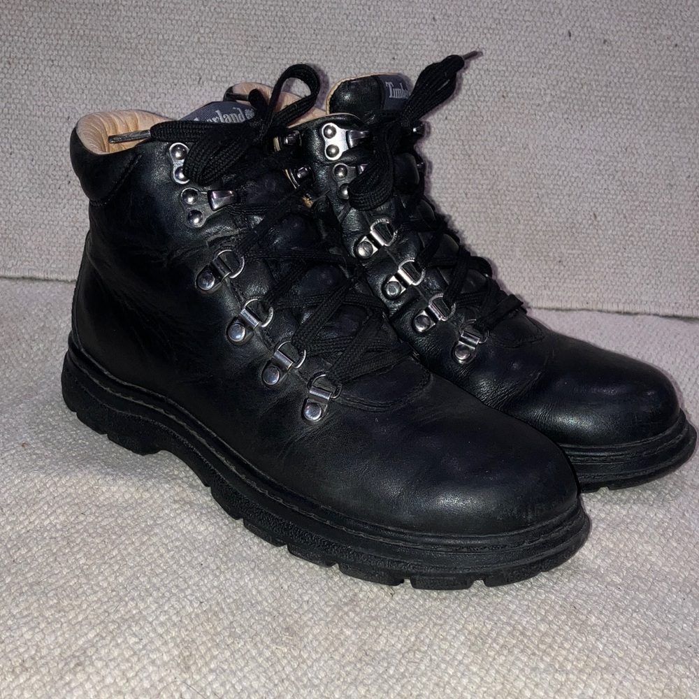 Timberland women’s size 7 Black Leather Lace Up Boots